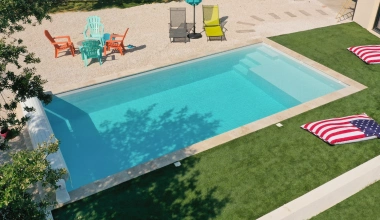 Piscine coque Lac de Naussac